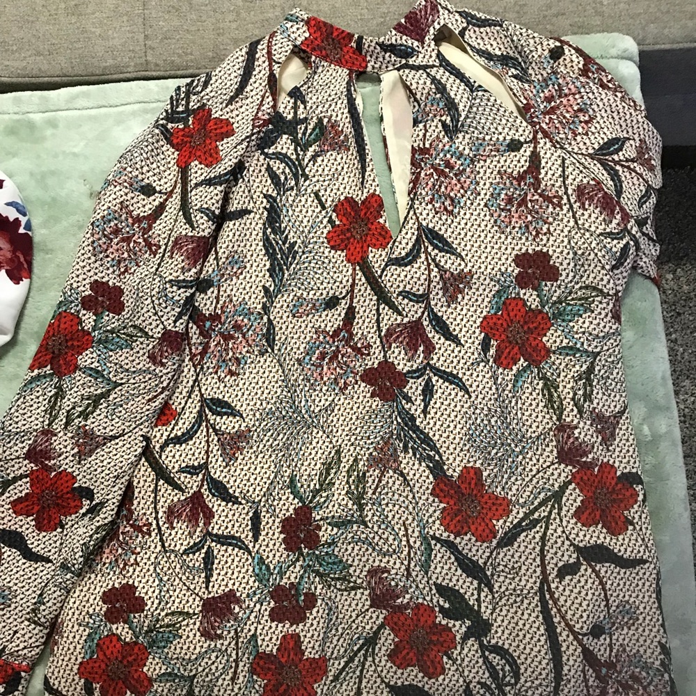 Floral dress neck cut out
